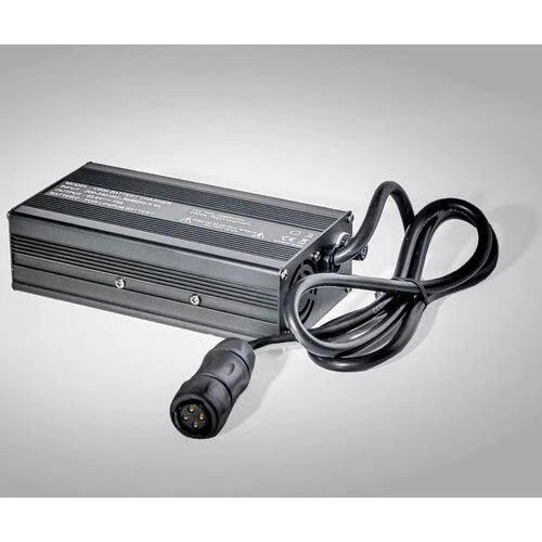 Valise Lithium PRESTIGE LifePo4 12 V 100 A + 1 Sortie Sondeur 20Amp 5 Valise Lithium PRESTIGE LifePo4 12 V 100 A + 1 Sortie Sondeur 20Amp – Image 3